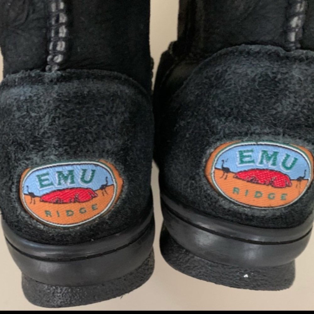 (EMU) Kids Booties size 5L-4M